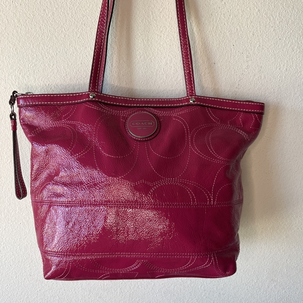 Vtg Coach Berry Pink Hand Bag Small Soho Y2K Patent Leather Hobo Shoulder Purse - Picture 3 of 16
